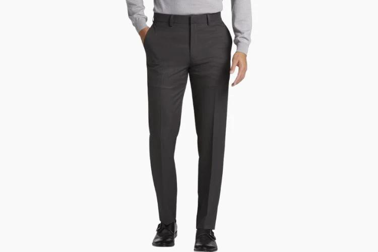 در هنگام استایل با انواع شلوار پارچه ‌ای مردانه به چه نکاتی باید توجه کنیم؟